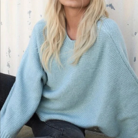 *NWT* GARAGE DOLMAN CREWNECK SWEATER - XS - Picture 4 of 10